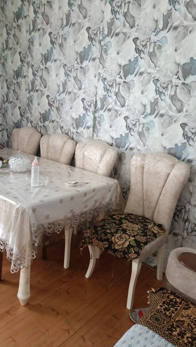 Masa və oturacaqlar — Mallar, Bakı (5)