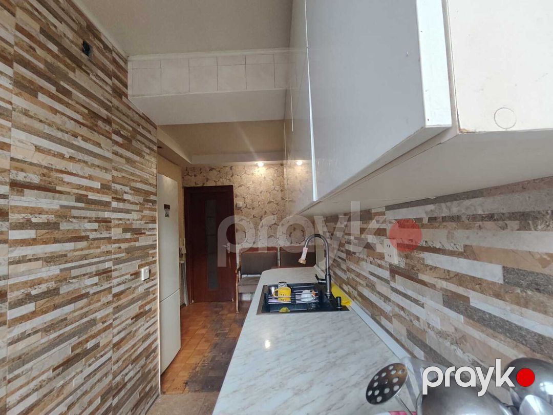 Satılır 2 otaqlı köhnə tikili 57 m² — Mənzil, Bakı (11)