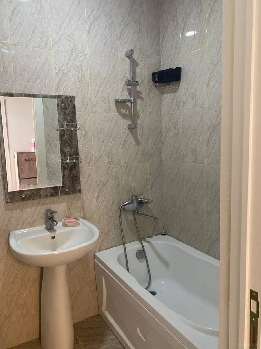 İcarəyə verilir 3 otaqlı köhnə tikili 70 m² — Mənzil, Bakı (11)