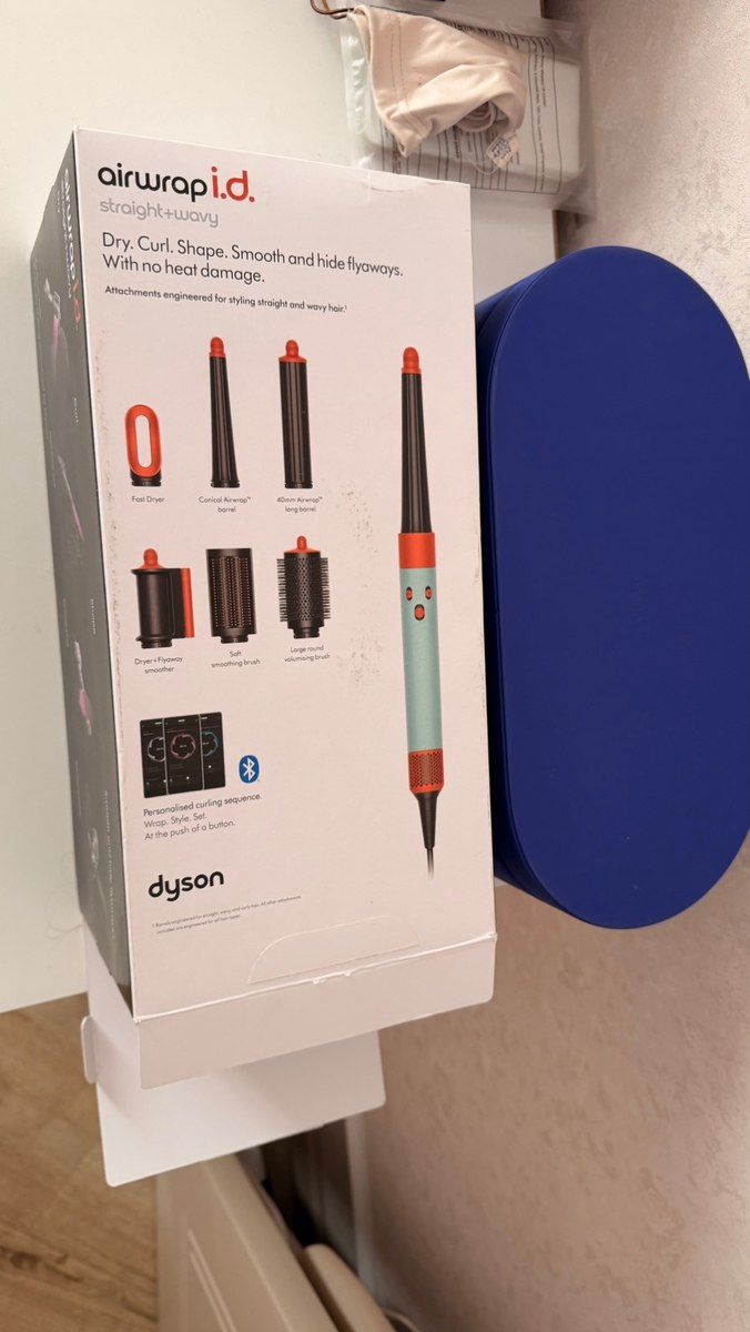 Fen Dyson — Şəxsi əşyalar, Bakı (3)