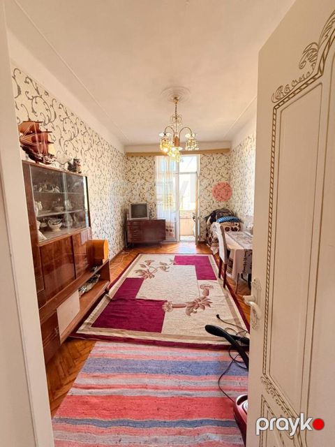 Satılır 3 otaqlı köhnə tikili 85 m²