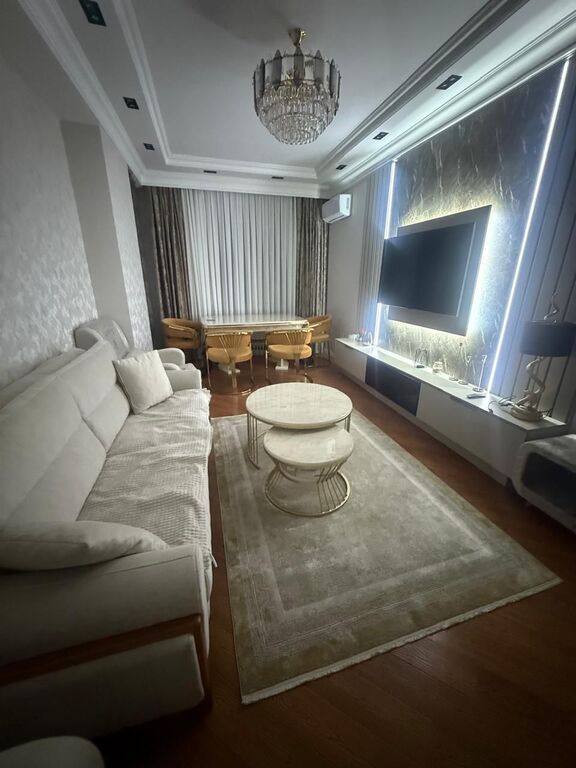 Satılır 3 otaqlı köhnə tikili 60 m² — Mənzil, Bakı