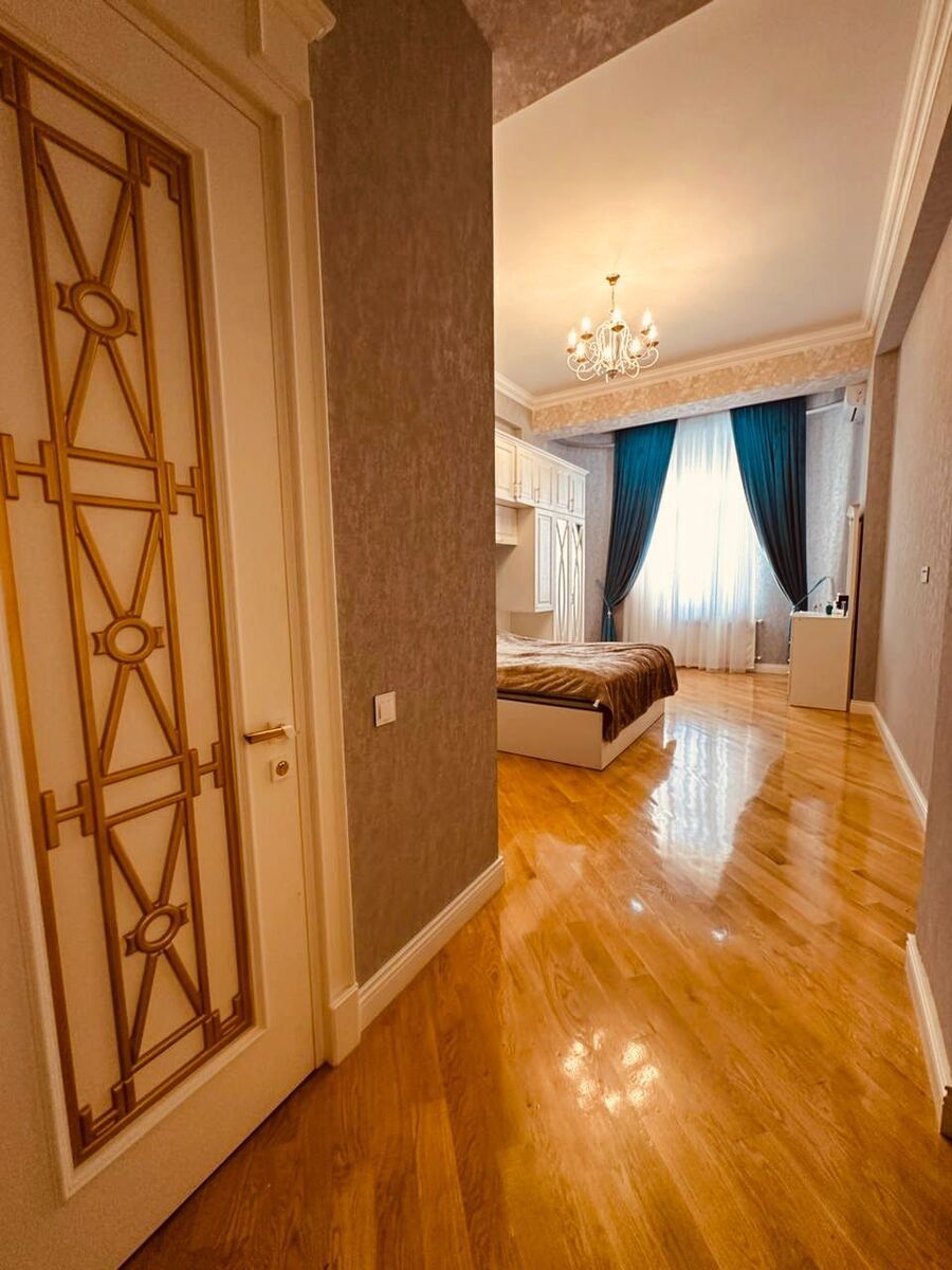 Satılır 4 otaqlı yeni tikili 225 m² — Mənzil, Bakı (4)