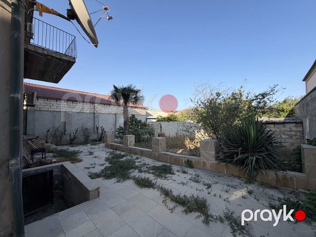 Satılır 5 otaqlı həyət evi/bağ evi 200 m² — Ev, villa, Bakı (3)