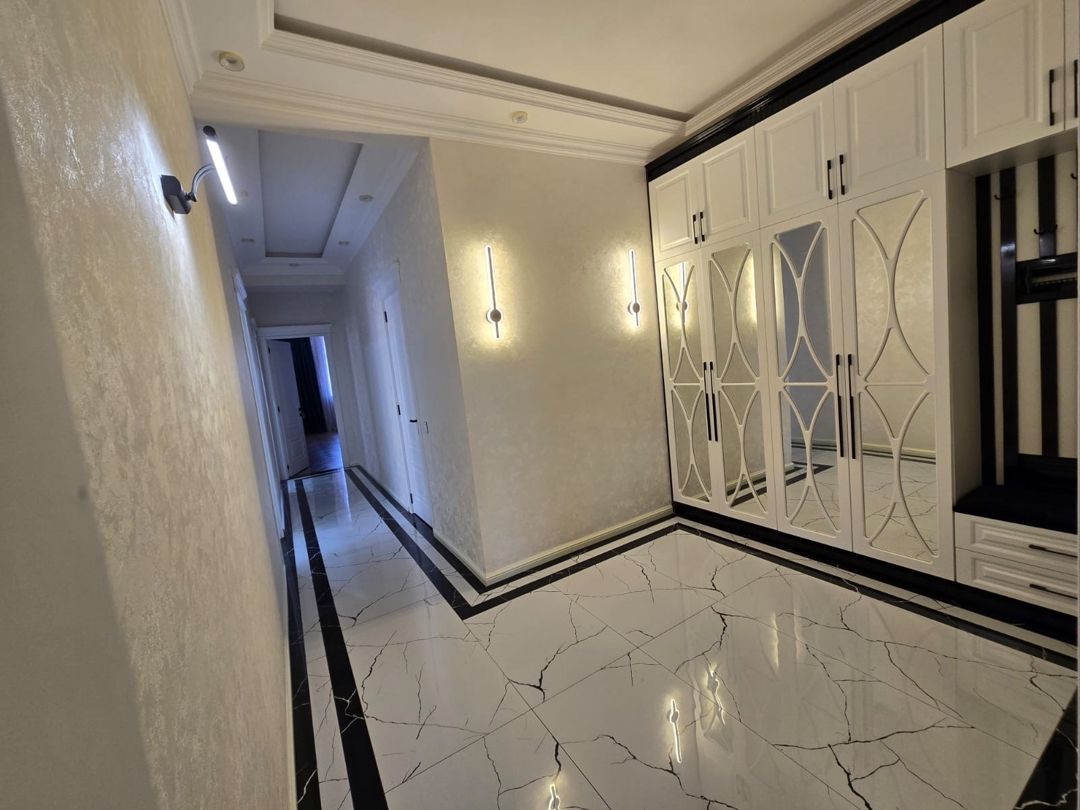 Satılır 3 otaqlı yeni tikili 140 m² — Mənzil, Bakı (2)