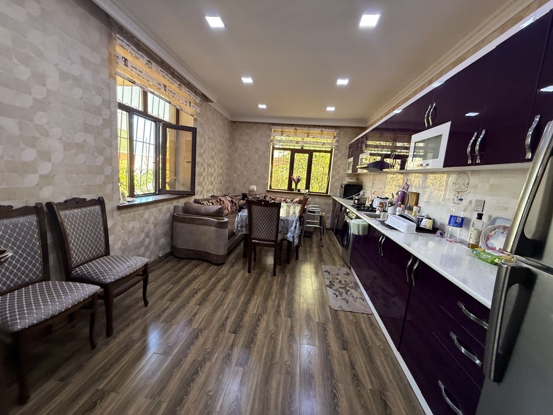 Satılır 6 otaqlı həyət evi/bağ evi 200 m² — Ev, villa, Bakı (4)