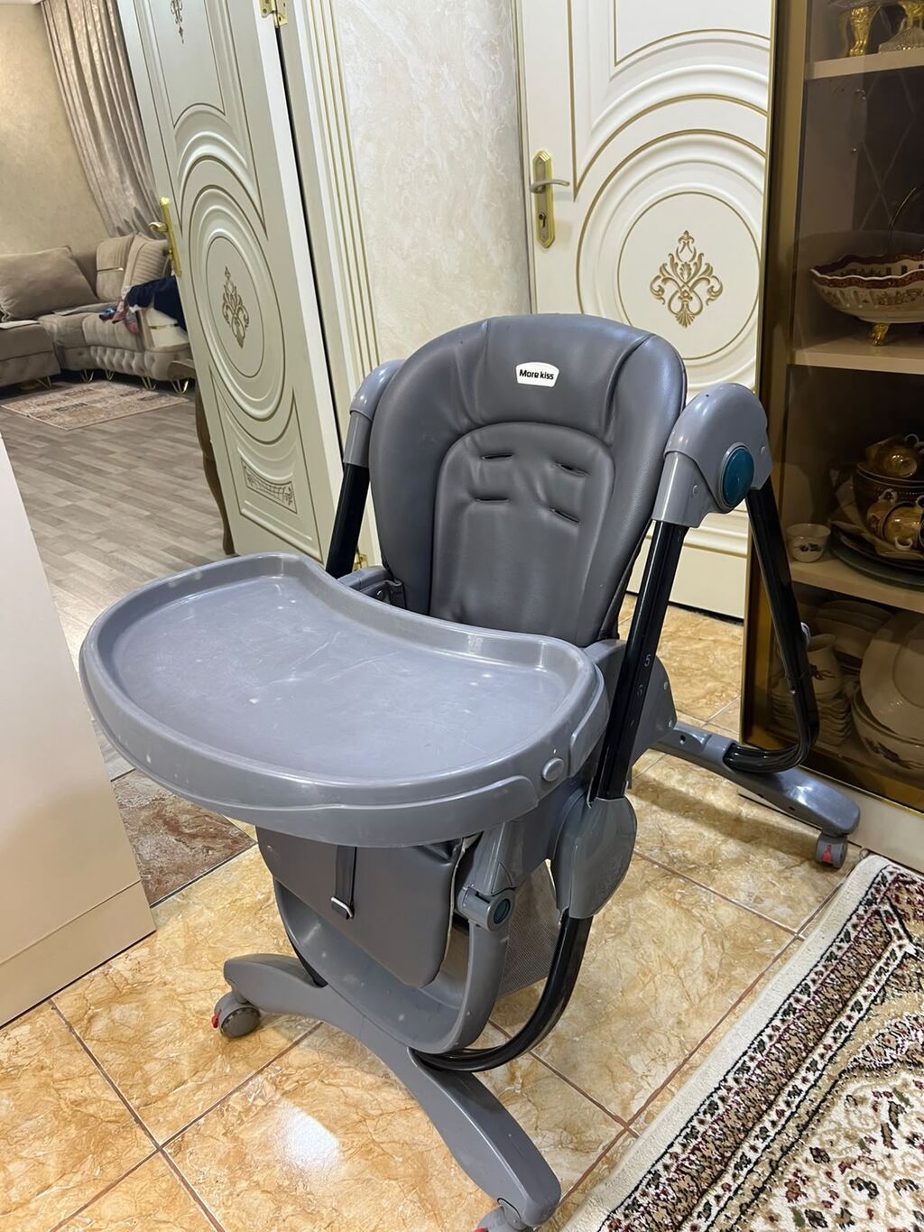 Dilek Usaq yemak masasi satilir.40 azn. Bayil. Mexanizm — Mallar, Mehdiabad