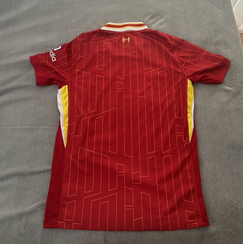 Liverpool FC home forması – Nike - Rəng: klassik qırmızı, incə qızılı — İdman və istirahət, Bakı (2)