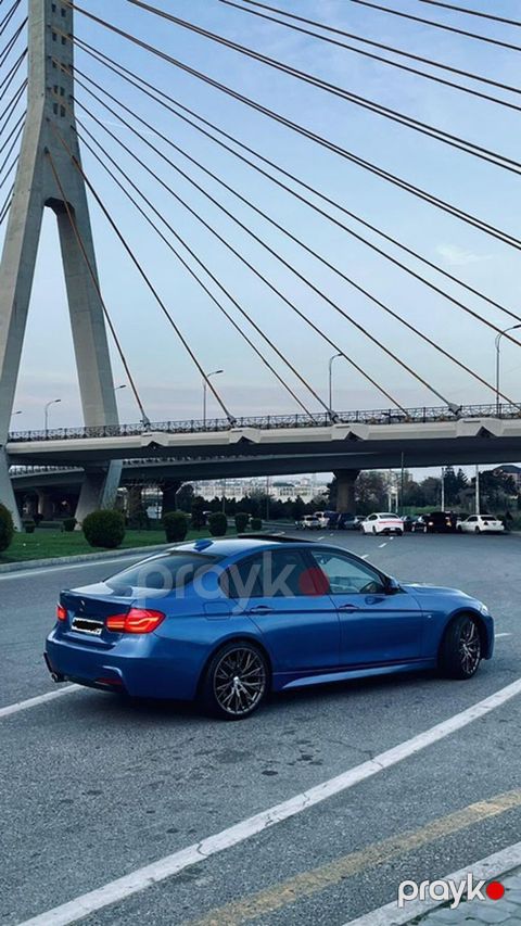 BMW 3 Series (F30) sedan – Estoril Blue rəng - M paket xarici görünüş