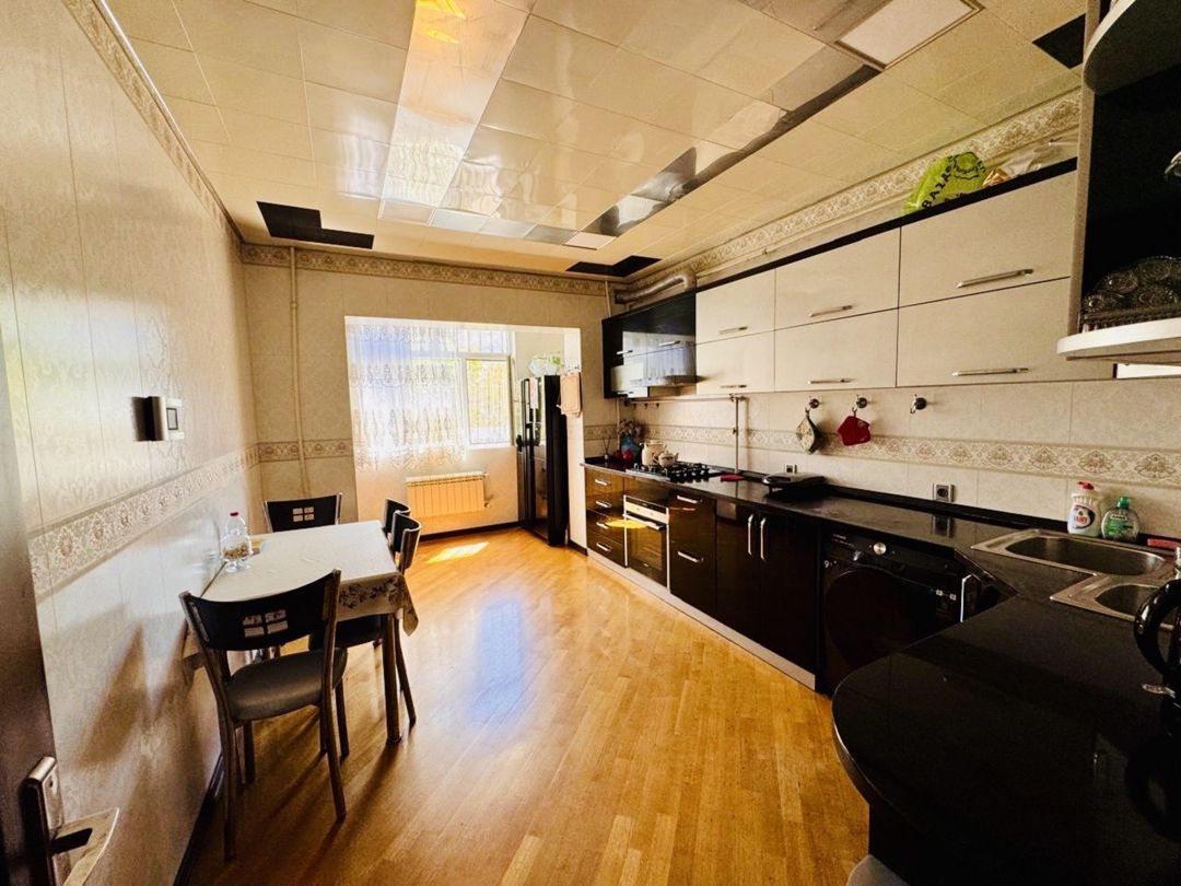 Satılır 5 otaqlı köhnə tikili 100 m² — Mənzil, Bakı (12)