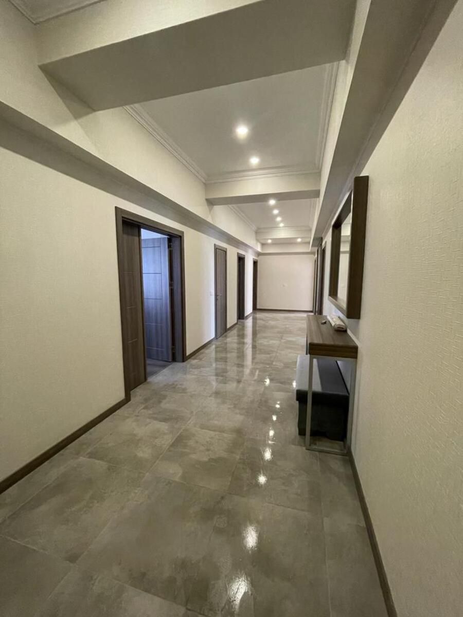 İcarəyə verilir 4 otaqlı yeni tikili 184 m² — Mənzil, Bakı (3)