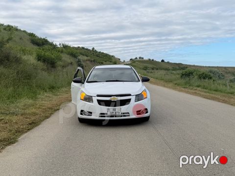 Chevrolet Cruze, 1.4 L, 2012 il, 268 000 km