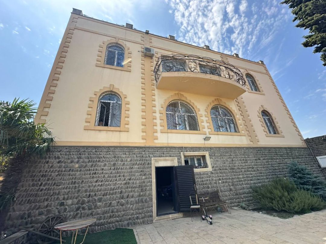 İcarəyə verilir 10 otaqlı həyət evi/bağ evi 1340 m² — Ev, villa, Bakı (2)