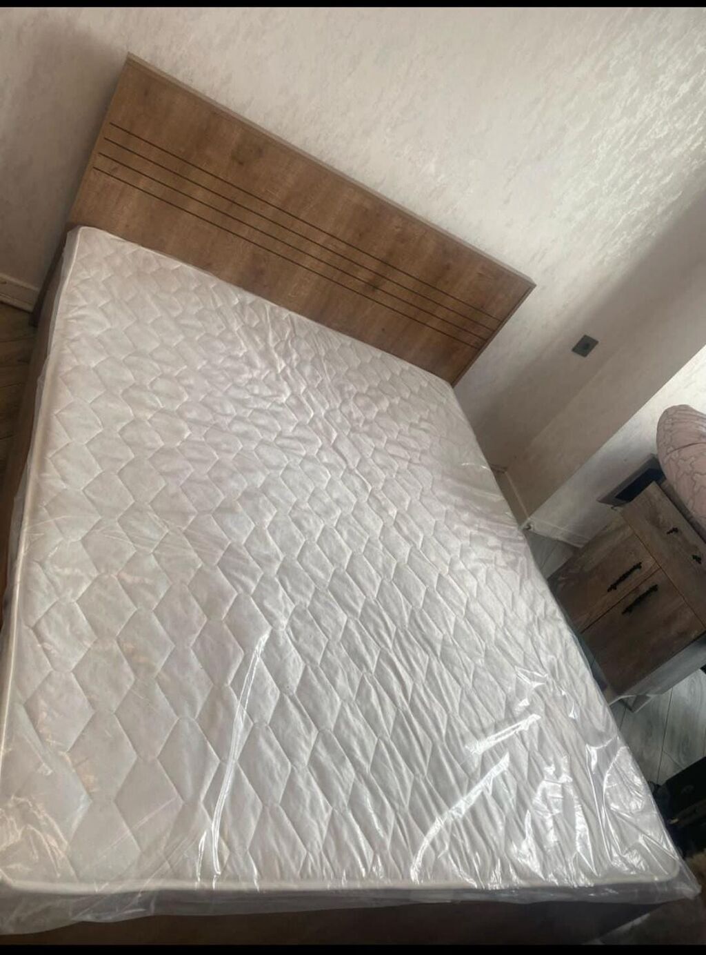 Taxt Madeyra malıdır 2 ayindır köç sebebi ile tecili 230 man son — Mebel, Mehdiabad