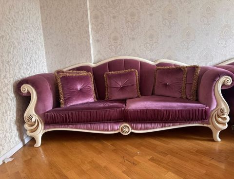 Klassik üslublu divan, işlənmiş