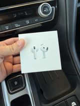 Apple Airpods 4 — Elektronika