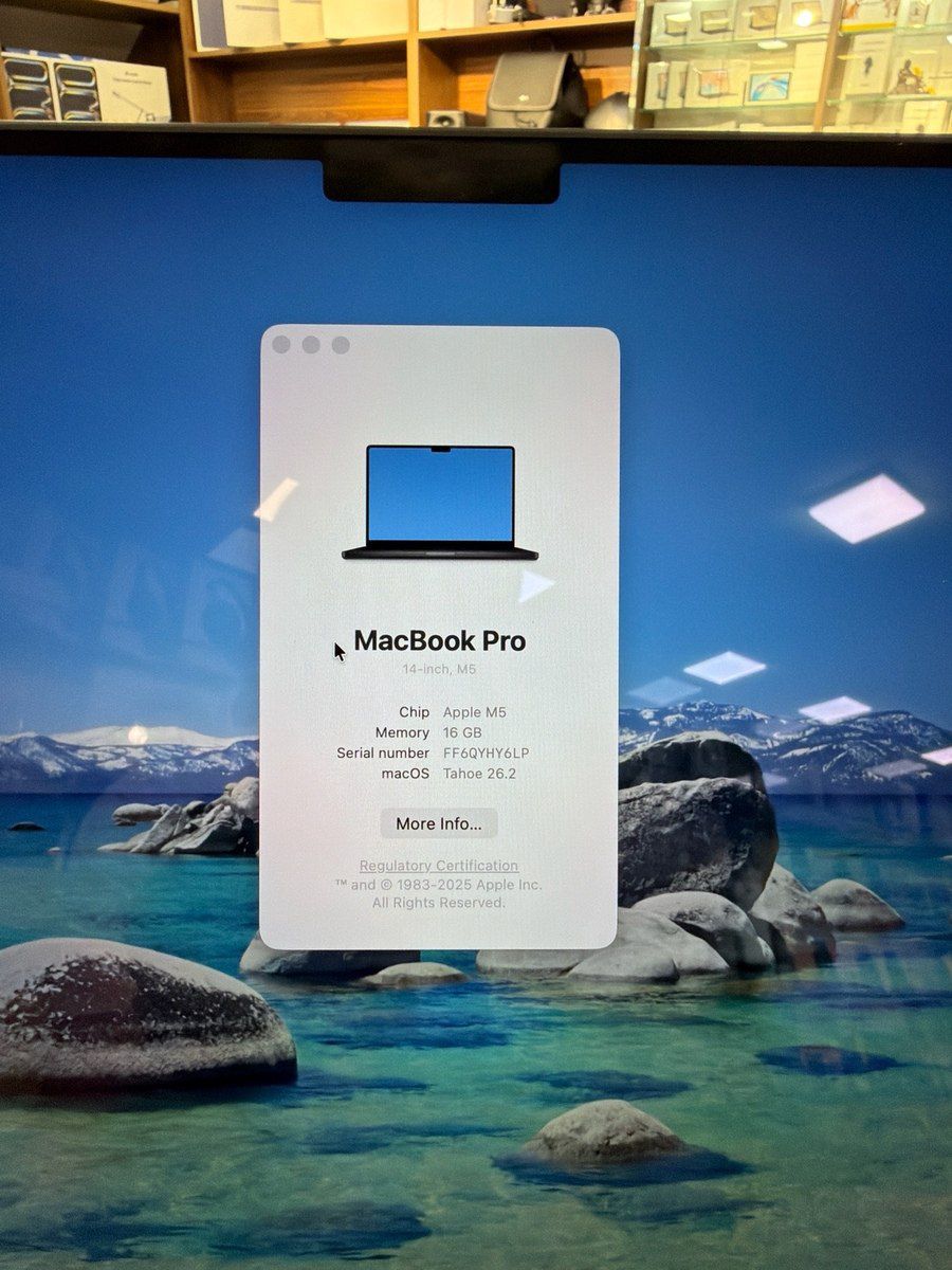 Apple MacBook Pro M5 14-inch 16/1TB — Elektronika, Bakı (2)
