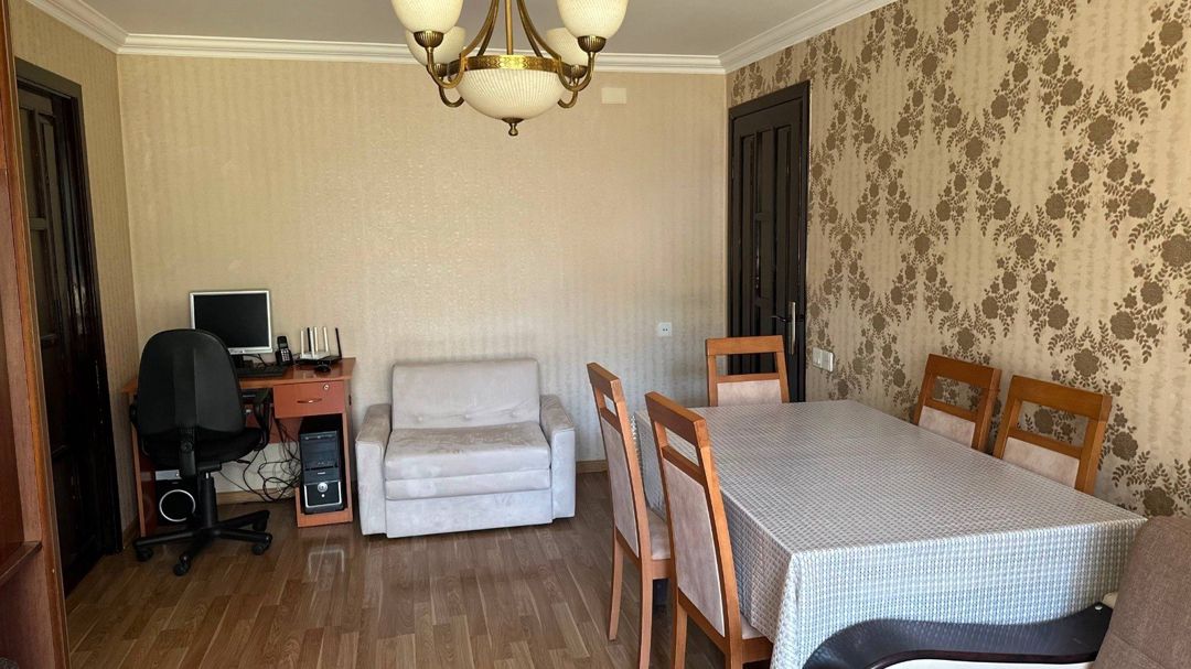 Satılır 2 otaqlı köhnə tikili 50 m² — Mənzil, Bakı (3)