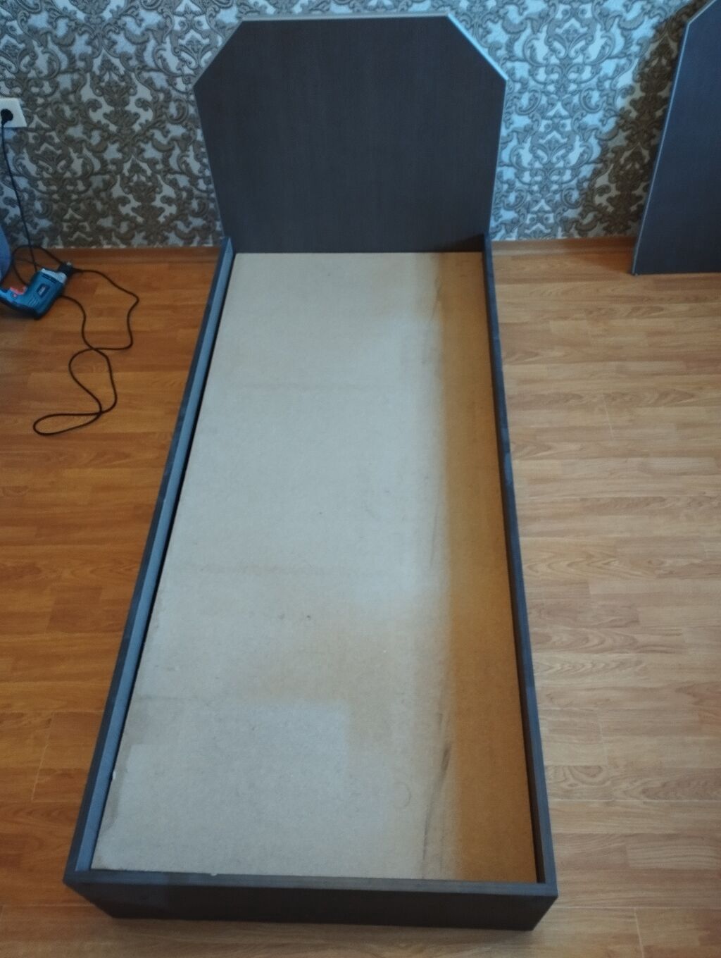 Tək nəfərlik taxt çarpayı 2 ədəd - Ölçü: təxmini 80×180 sm (tək — Mebel, Mehdiabad (2)