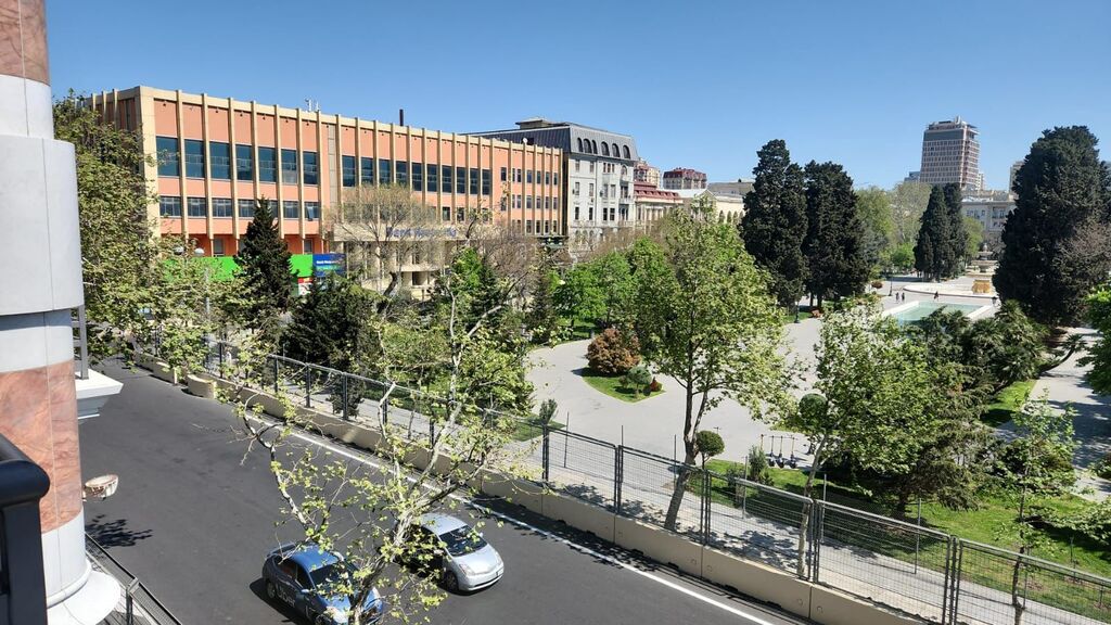 Satılır 5 otaqlı yeni tikili 246 m² — Mənzil, Bakı (2)