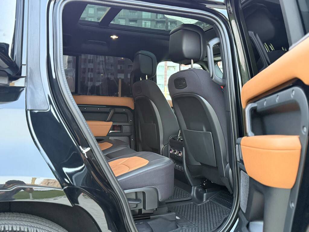 Land Rover Defender, 3.0 L, 2021 il, 41 000 km — Avtomobillər, Bakı (12)