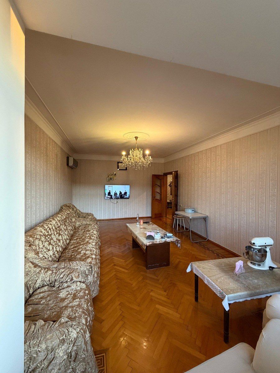 Satılır 3 otaqlı köhnə tikili 90 m² — Mənzil, Bakı (2)