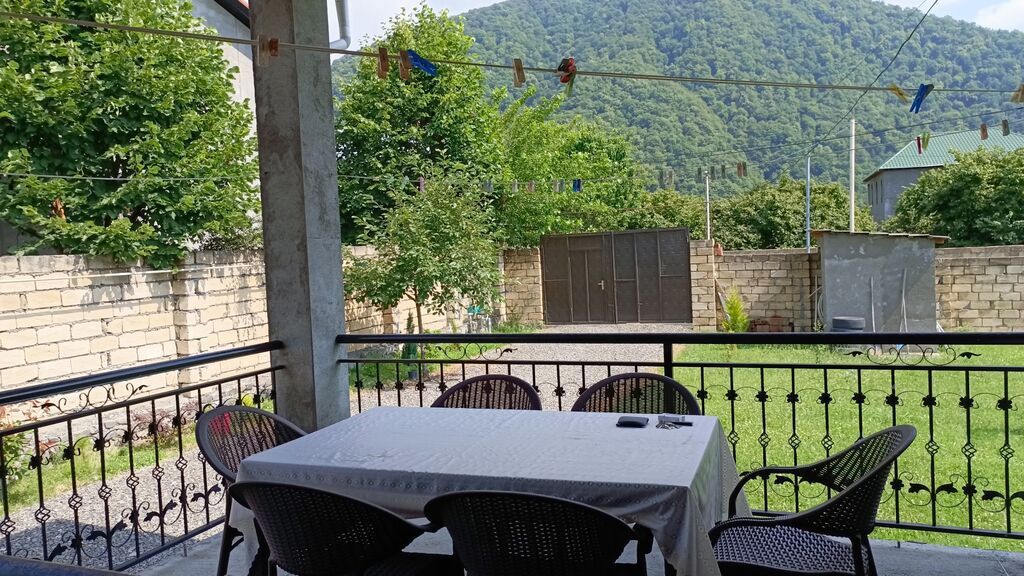 Qax rayonu İlisuya 5km məsafədə günlük kirayə ev. 2 yataq otağı var 5 — Daşınmaz əmlak, Qax