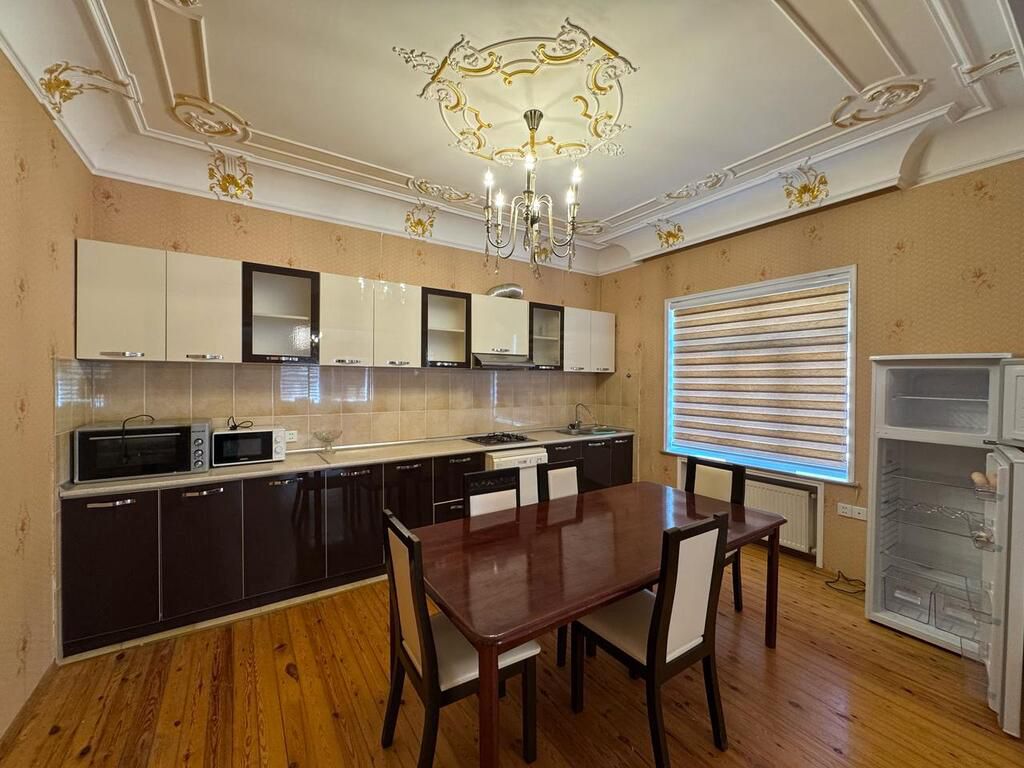Satılır 8 otaqlı həyət evi/bağ evi 290 m² — Ev, villa, Bakı (11)