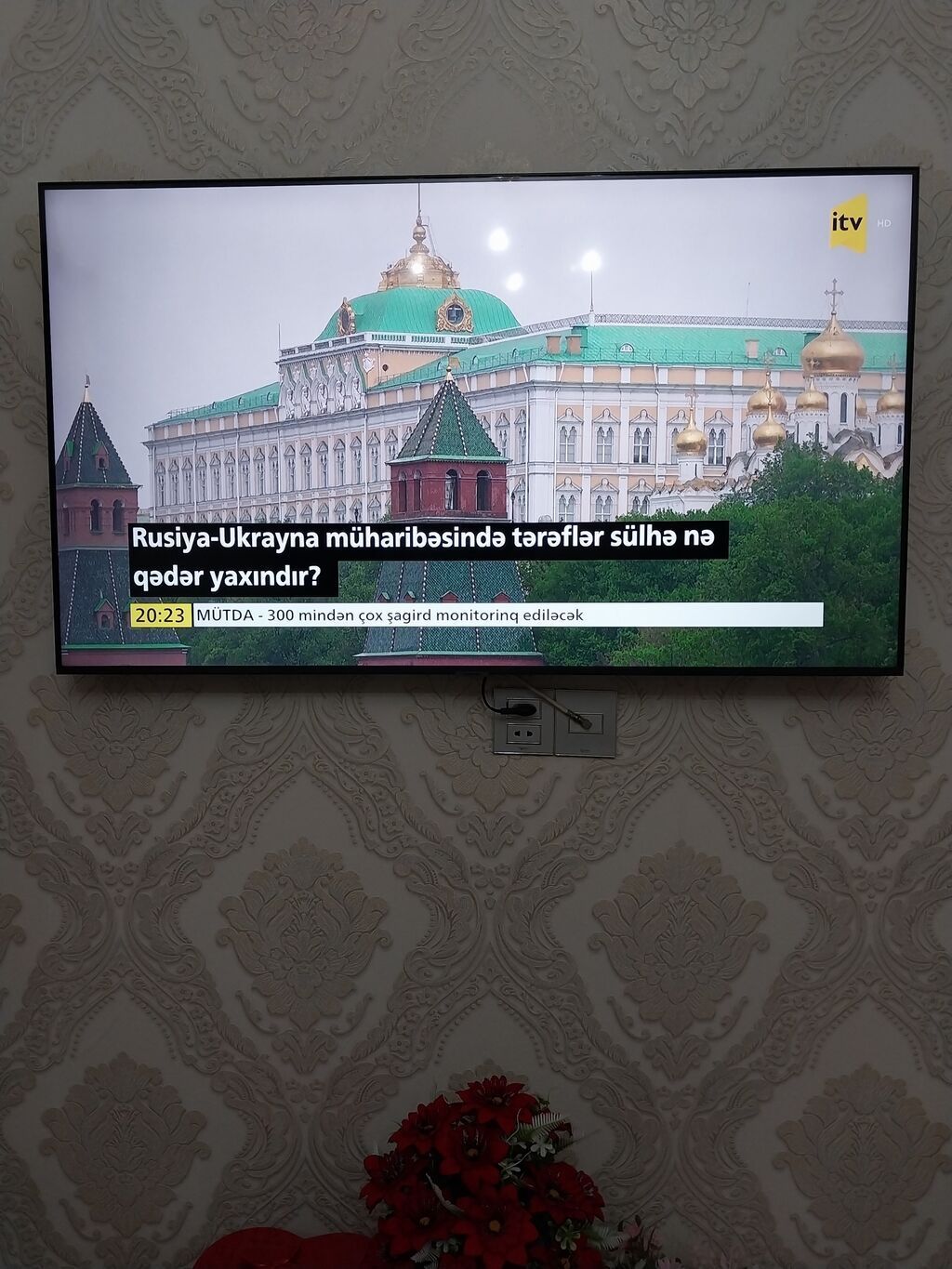 Divara quraşdırılan düz ekran televizor - Ekran ölçüsü: təxminən — Televizorlar, Digah (2)