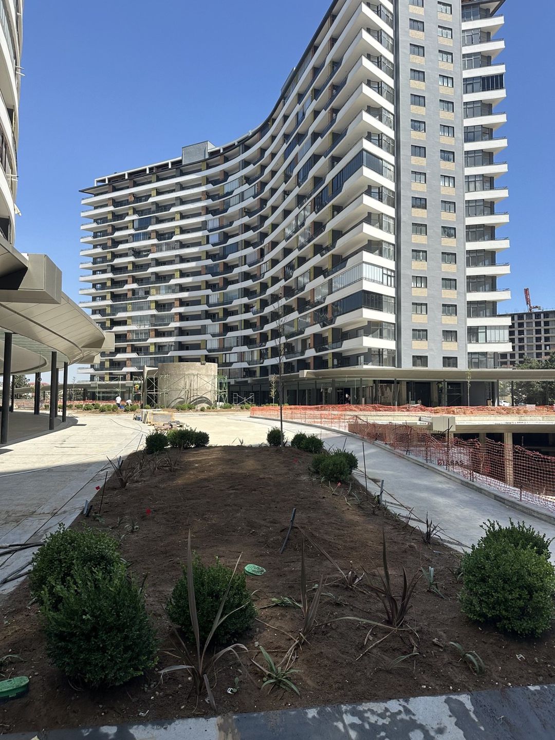 Satılır 2 otaqlı yeni tikili 80 m² — Mənzil, Bakı (3)