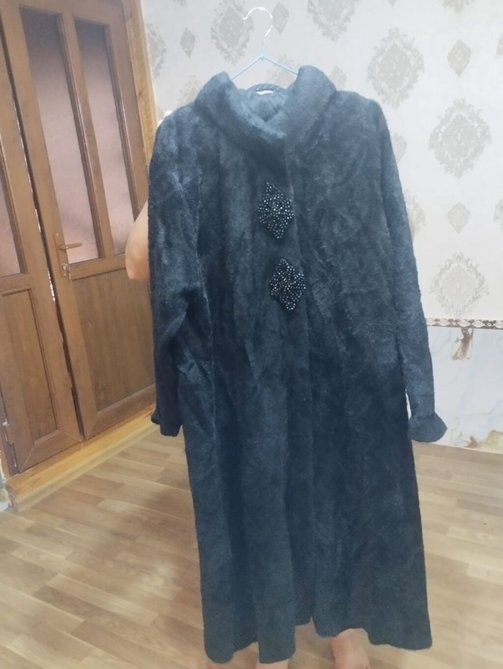 Qadınlar üçün uzun kürk palto
