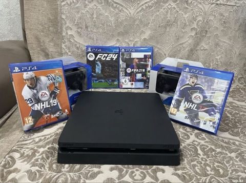 PlayStation 4 Slim oyun konsolu komplekti Məzmun: - PS4 Slim konsol — Игровые приставки