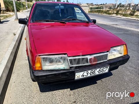 Salam mawin satilir elage nomresi 055 338 71 37 Model: VAZ 2109