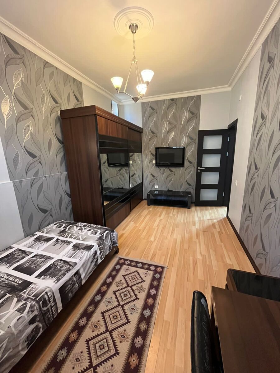 Satılır 4 otaqlı həyət evi/bağ evi 285 m² — Ev, villa, Bakı (12)