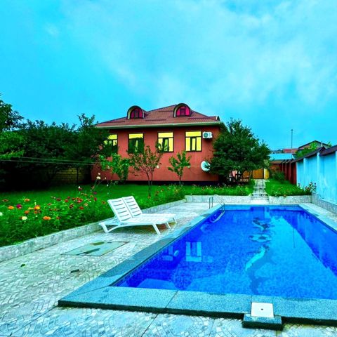 İcarəyə verilir 4 otaqlı həyət evi/bağ evi 144 m²