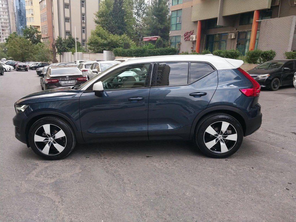 Volvo XC40, 1.5 L, 2021 il, 59 000 km — Avtomobillər, Bakı (4)