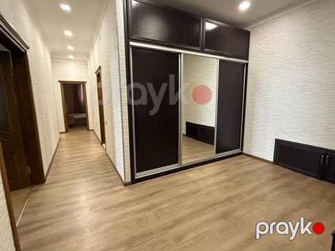 İcarəyə verilir 4 otaqlı yeni tikili 160 m²