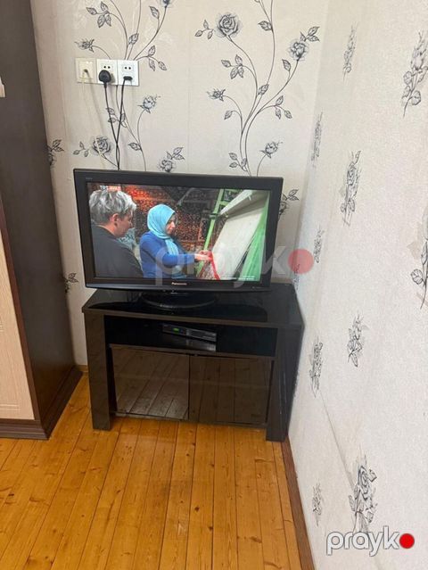 Panasonic LCD televizor + şüşə TV stendi — Bakı