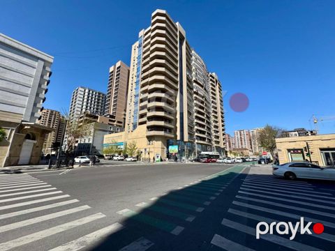 İcarəyə verilir 20 otaqlı ofis 1000 m²