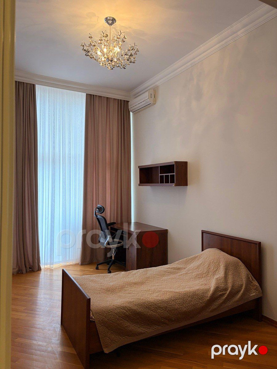 İcarəyə verilir 4 otaqlı yeni tikili 220 m² — Mənzil, Bakı (8)