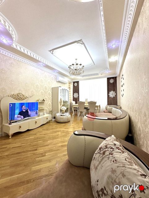 Satılır 3 otaqlı yeni tikili 100 m²