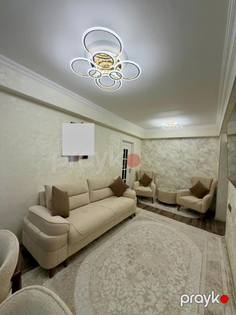 Satılır 3 otaqlı yeni tikili 85 m²