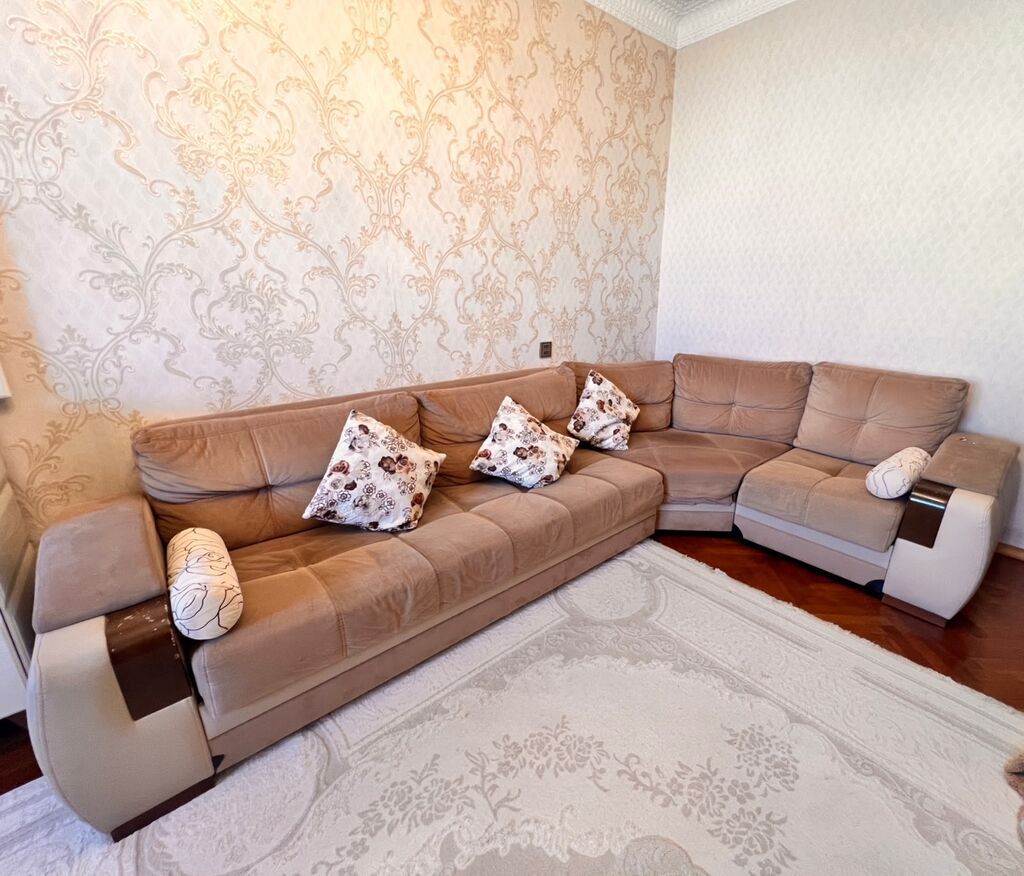 Divan 280azn ölçü 2nin 3e açılır baza var ünvan əhmədli esma — Divanlər, Qobu