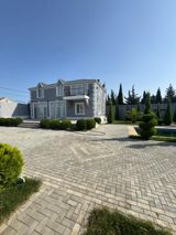 Satılır 4 otaqlı həyət evi/bağ evi 330 m² — Abdulla