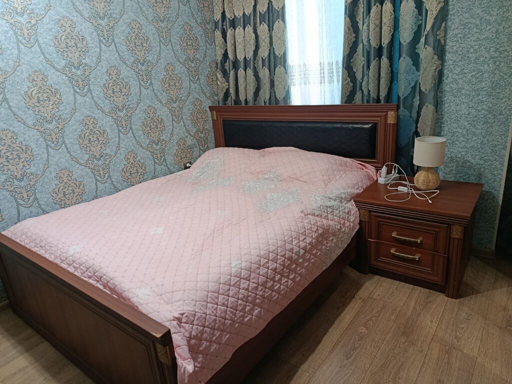 Mebel dəst satilir termo güzgü tumba unva Ukrayna dairəsində real — Mebel, Bakı