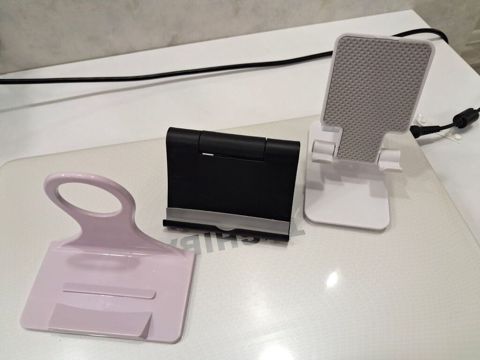 Telefon/planşet üçün stolüstü dayaqlar Настольные подставки для