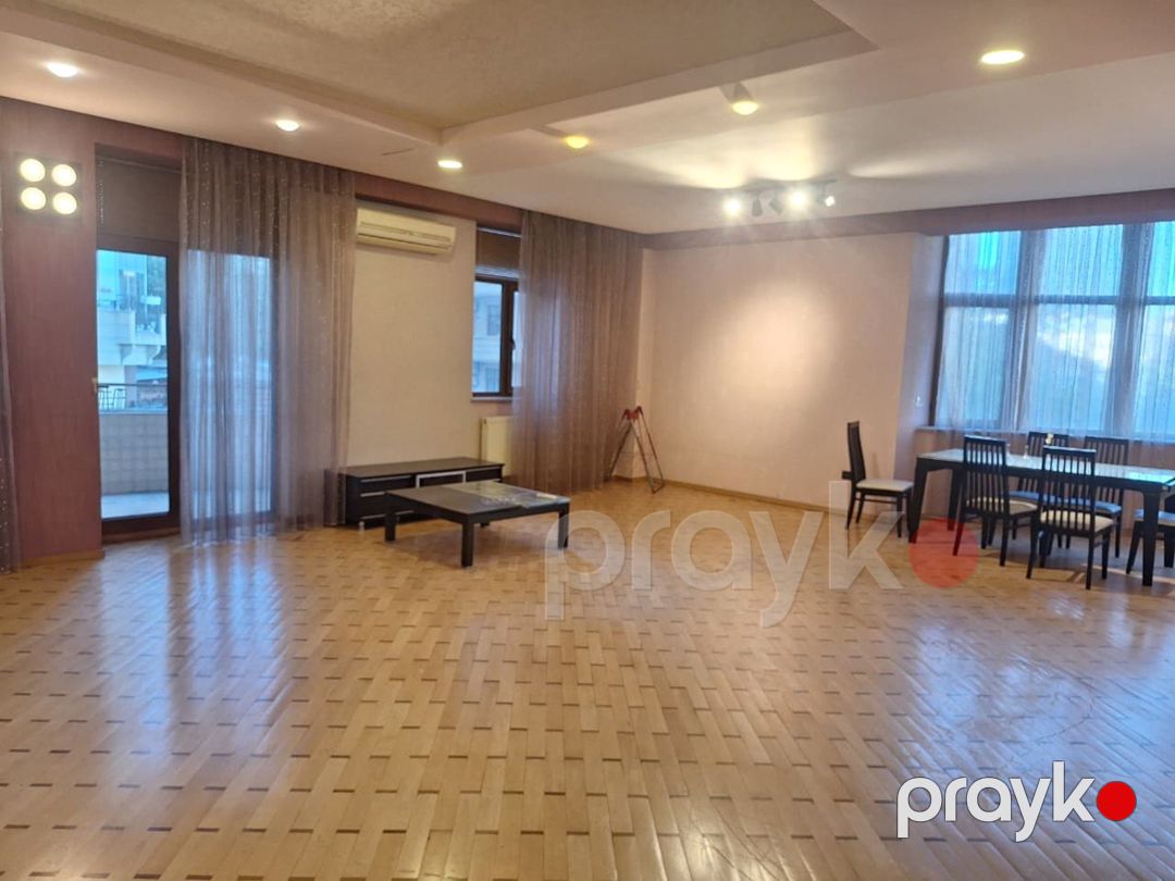Satılır 3 otaqlı yeni tikili 220 m² — Mənzil, Bakı (4)