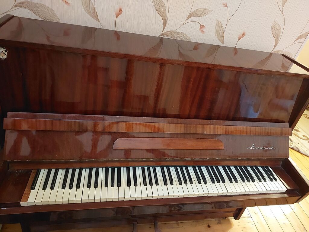 Belarus Upright Pianino