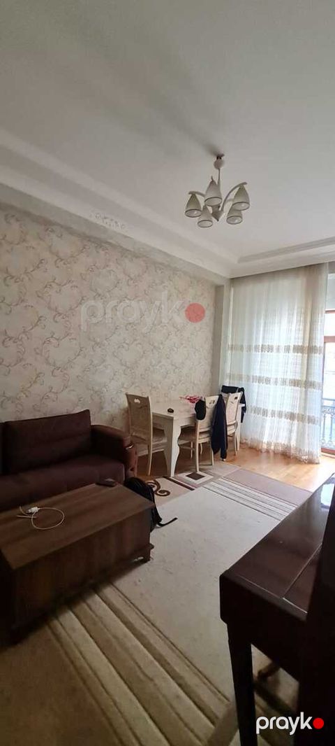 Satılır 2 otaqlı köhnə tikili 62 m²