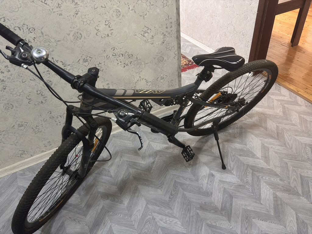 AVA V3 dağ velosipedi. Qara və boz rəng kombinində, narıncı — Dağ velosipedləri, Pirəkəşkül